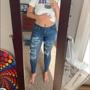 american eagle distressed jeans